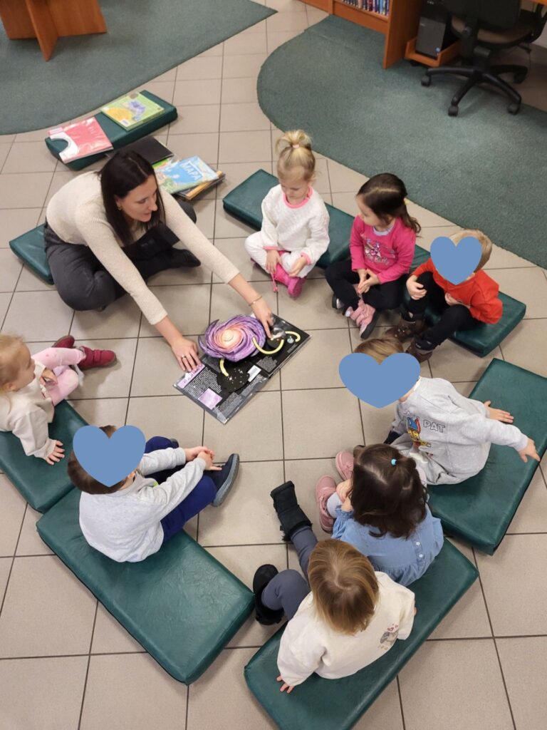 Wiewiórki w&nbsp;bibliotece